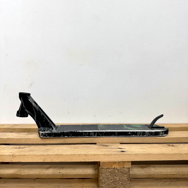 Used ELITE Supreme Deck 4.8" x 22"