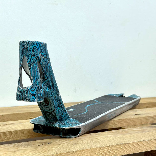 Used BLUNT AOS V4 Deck 4.7" x 20.75"