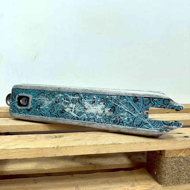 Used BLUNT AOS V4 Deck 4.7" x 20.75"