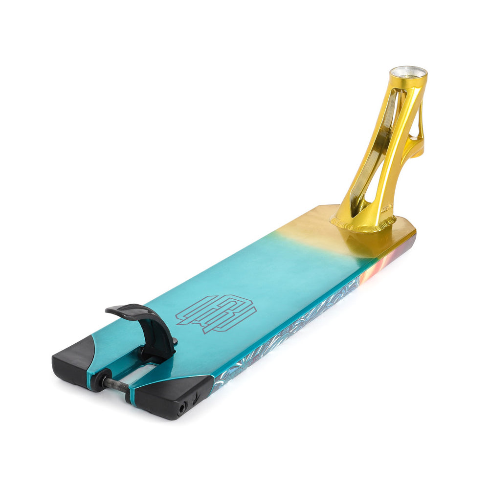 BLUNT AOS V5 LTD Pro Scooter Deck (Raymond Warner)