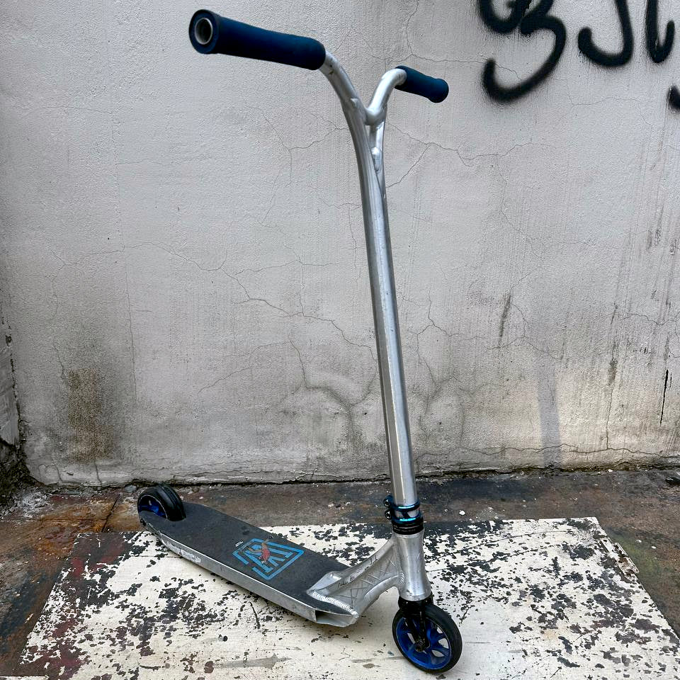 Used Custom Scooter WOLPERAWAN