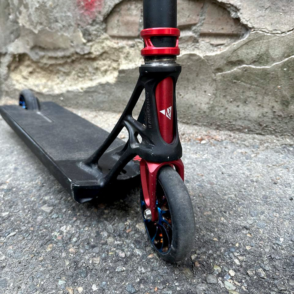 Used PANDEMONIUM V2 Boxed complete scooter