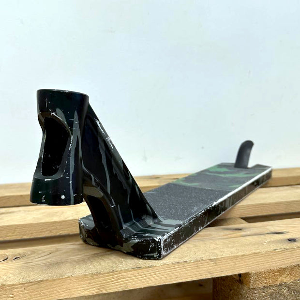 Used ELITE Supreme Deck 4.8" x 22"