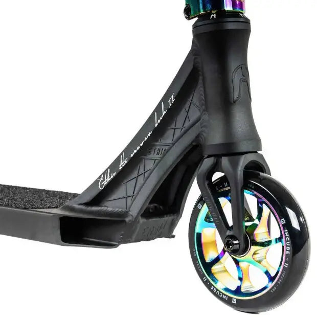 ETHIC Erawan V2 (M) Pro სკუტერი (Neochrome)