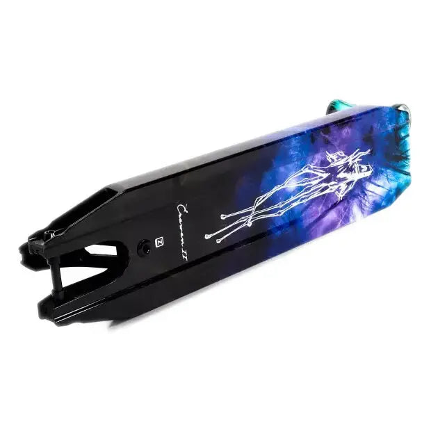 ETHIC Erawan V2 Pro სკუტერის დაფა (ლურჯი ირიდიუმი)