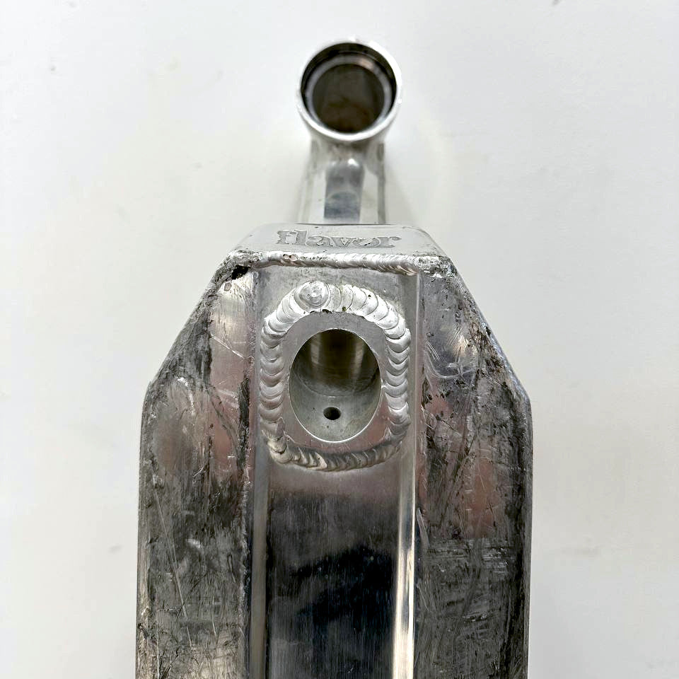 Used FLAVOR Awakening deck 4.8" x 21"