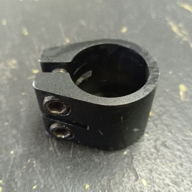 Used 2-bolt IHC clamp