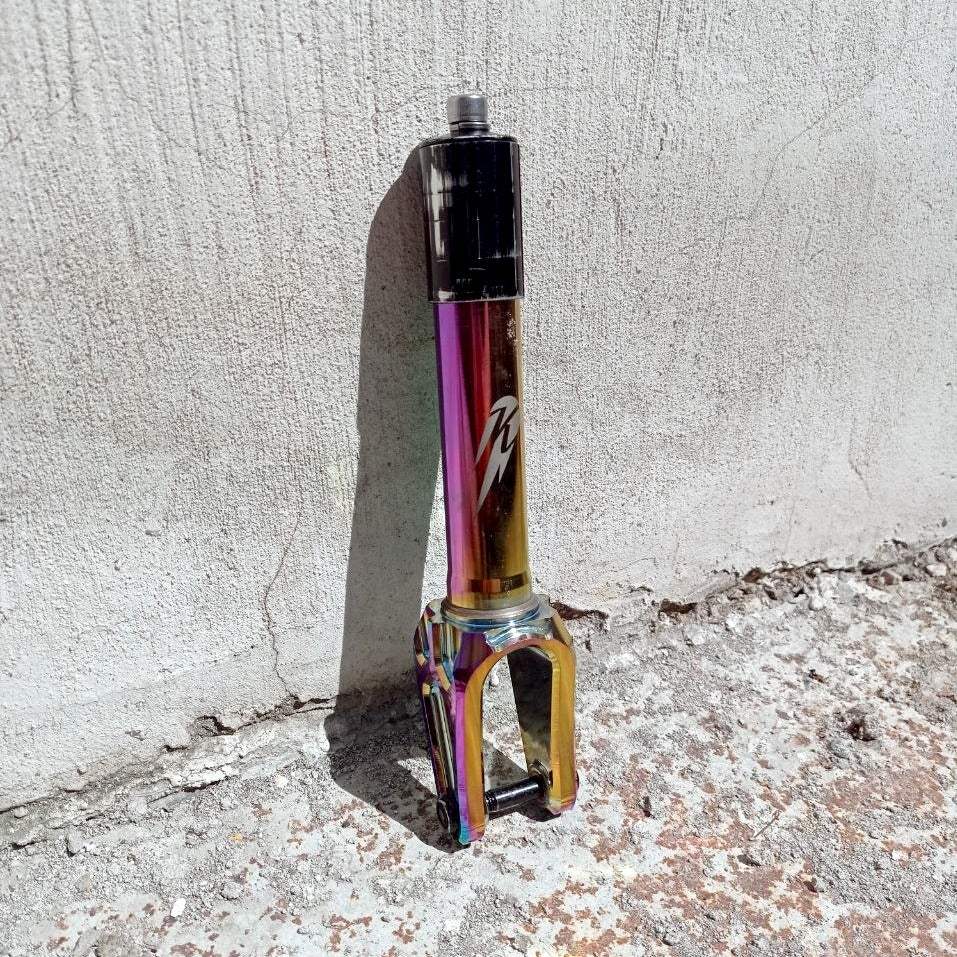 Used KOMETA Eclipse V2 Fork SCS/HIC Neochrome - Tbilisi, ProScooter.Shop