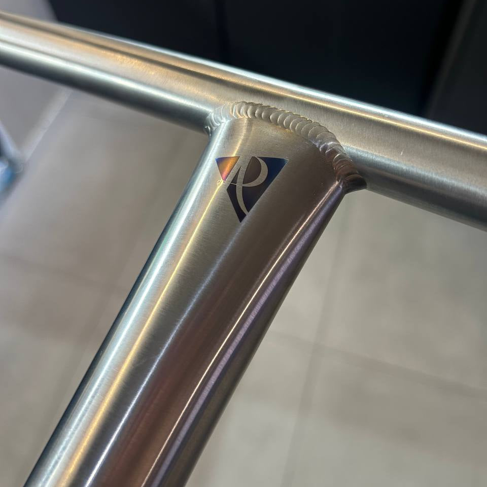 RACY Titanium Bar