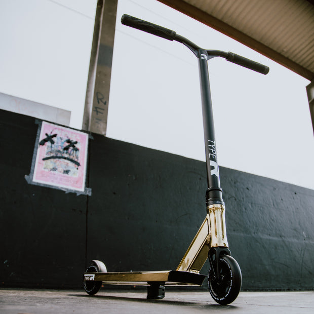 ROOT INDUSTRIES Type-R Pro Scooter (Gold Rush)