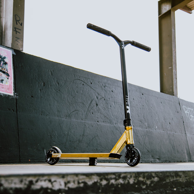ROOT INDUSTRIES Type-R Pro Scooter (Gold Rush)