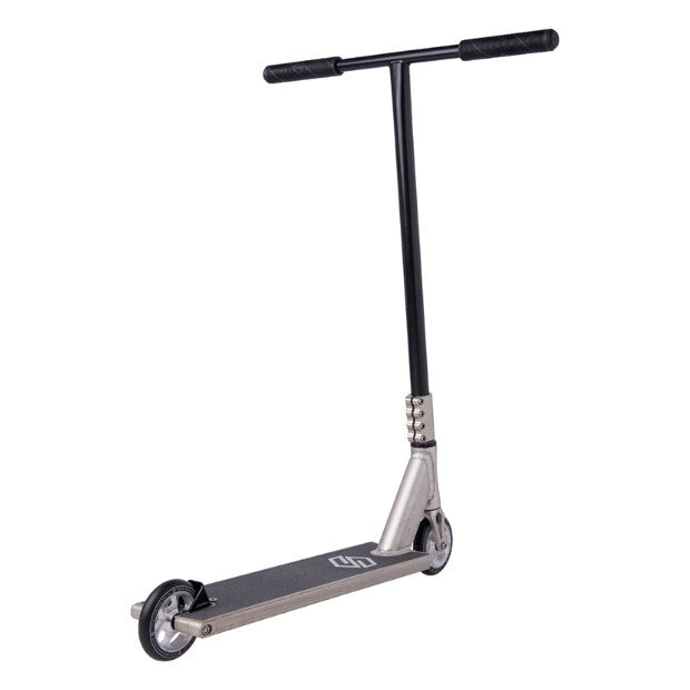 STRIKER Gravis L Pro Scooter (Raw)
