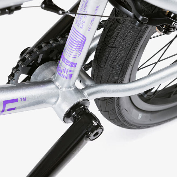 WETHEPEOPLE BMX Versus 20" Bike (Hologram Silver)